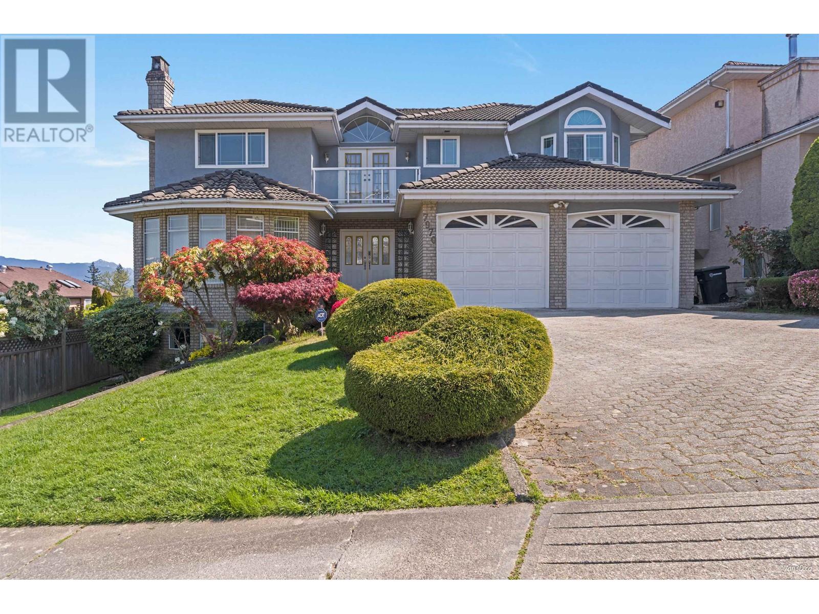 7970 BERKLEY STREET, burnaby, British Columbia V5E4G5
