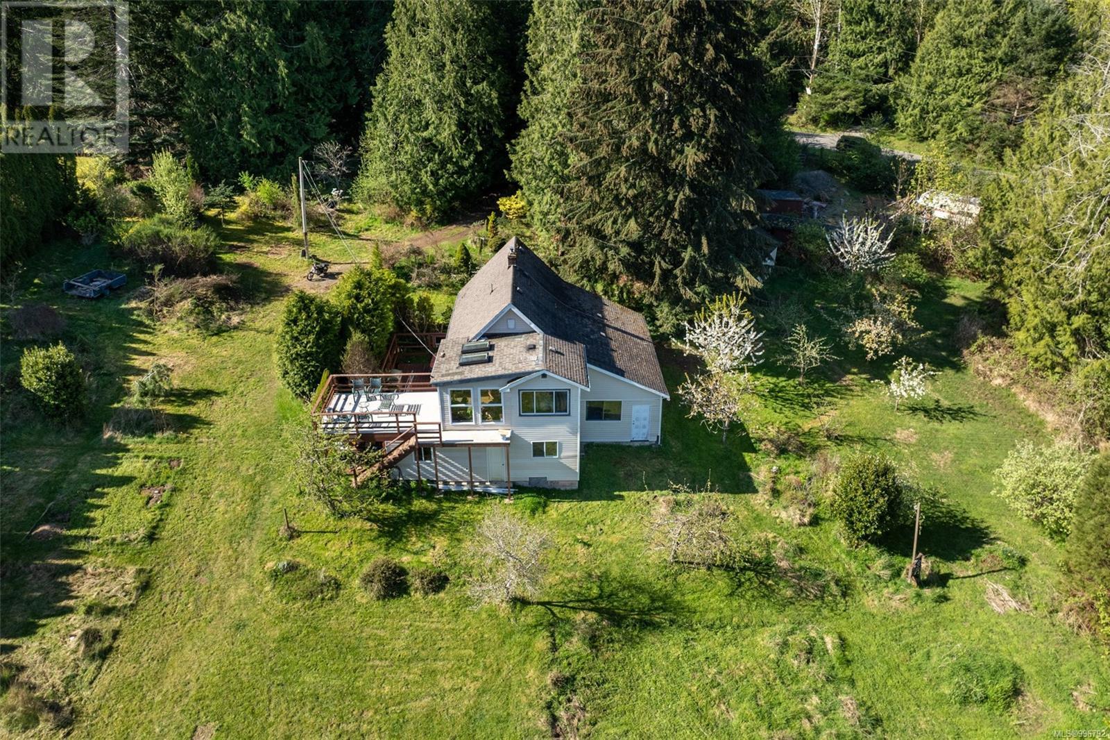 Property at 6827 Pascoe Rd image 1
