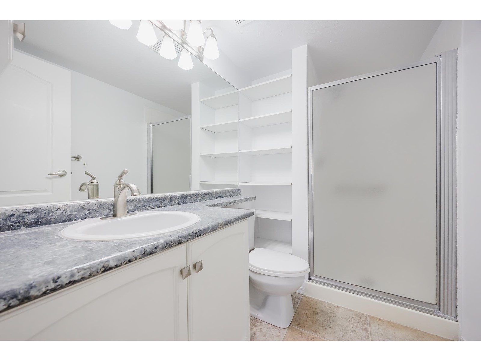 206 2962 Trethewey Street, Abbotsford, British Columbia  V2T 4M3 - Photo 22 - R2990896