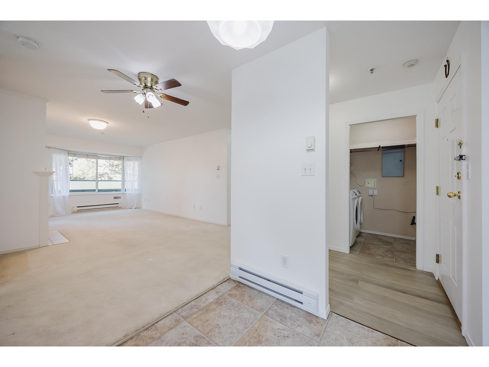 206 2962 Trethewey Street, Abbotsford, British Columbia  V2T 4M3 - Photo 10 - R2990896