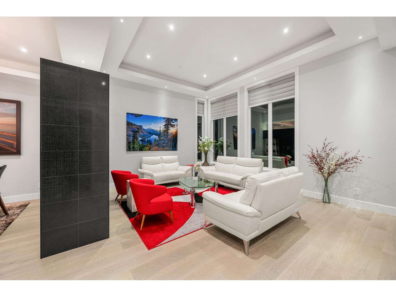 Property at 13689 BLACKBURN AVENUE image 3