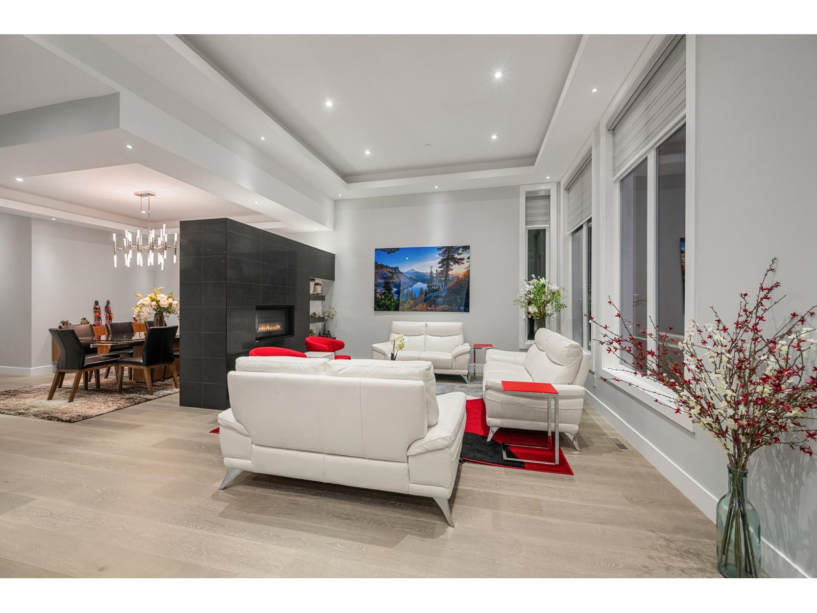 Property at 13689 BLACKBURN AVENUE image 2