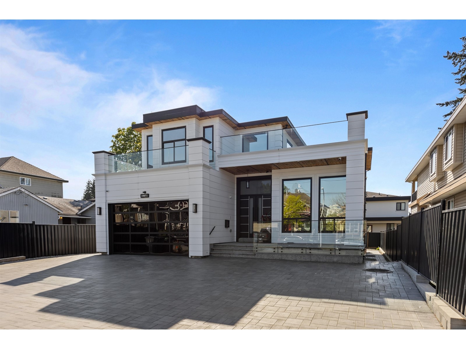 Property at 10851 130 STREET image 2