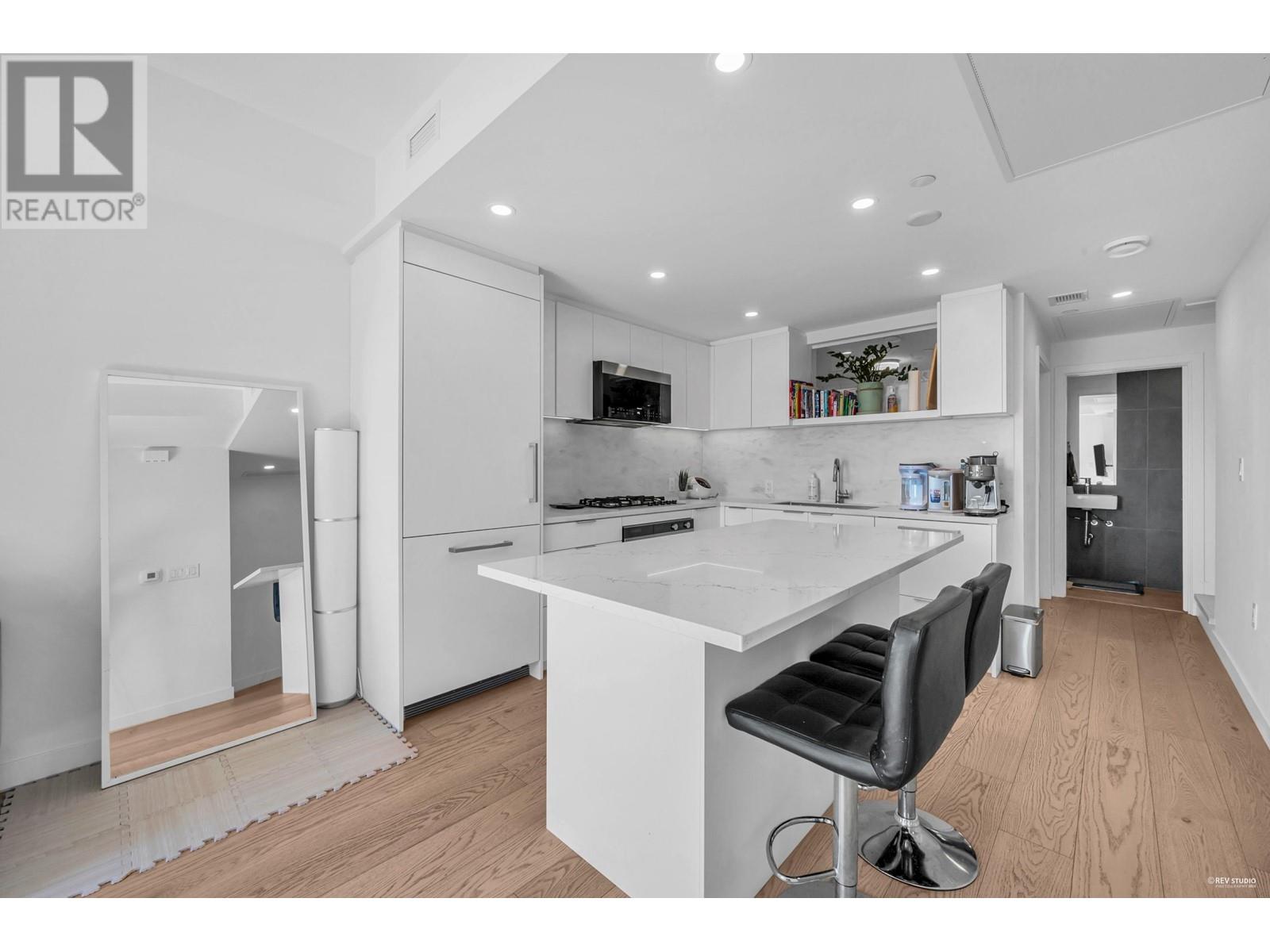 116 650 E 2nd Street, North Vancouver, British Columbia  V7L 0H5 - Photo 4 - R2995343