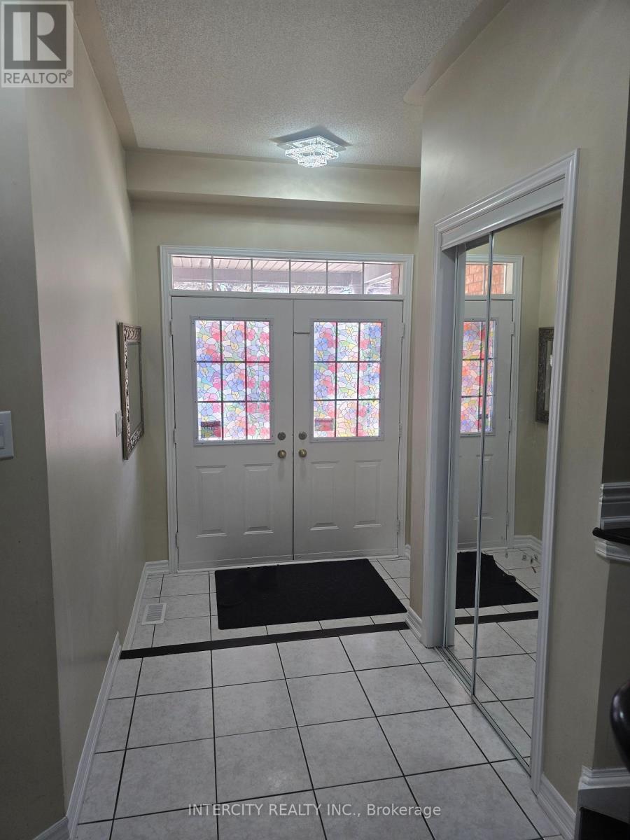 Property at 27 ZIA DODDA CRESCENT image 4