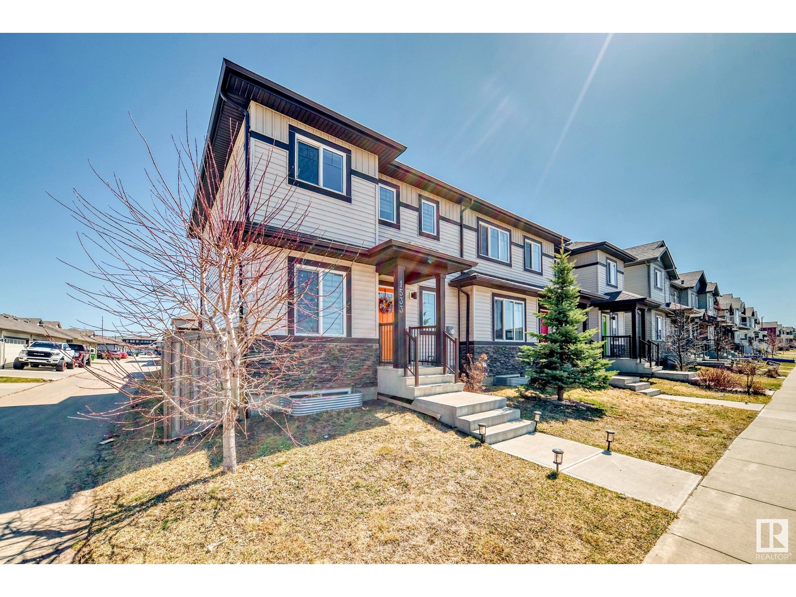 Property at 1533 24 ST NW NW image 1