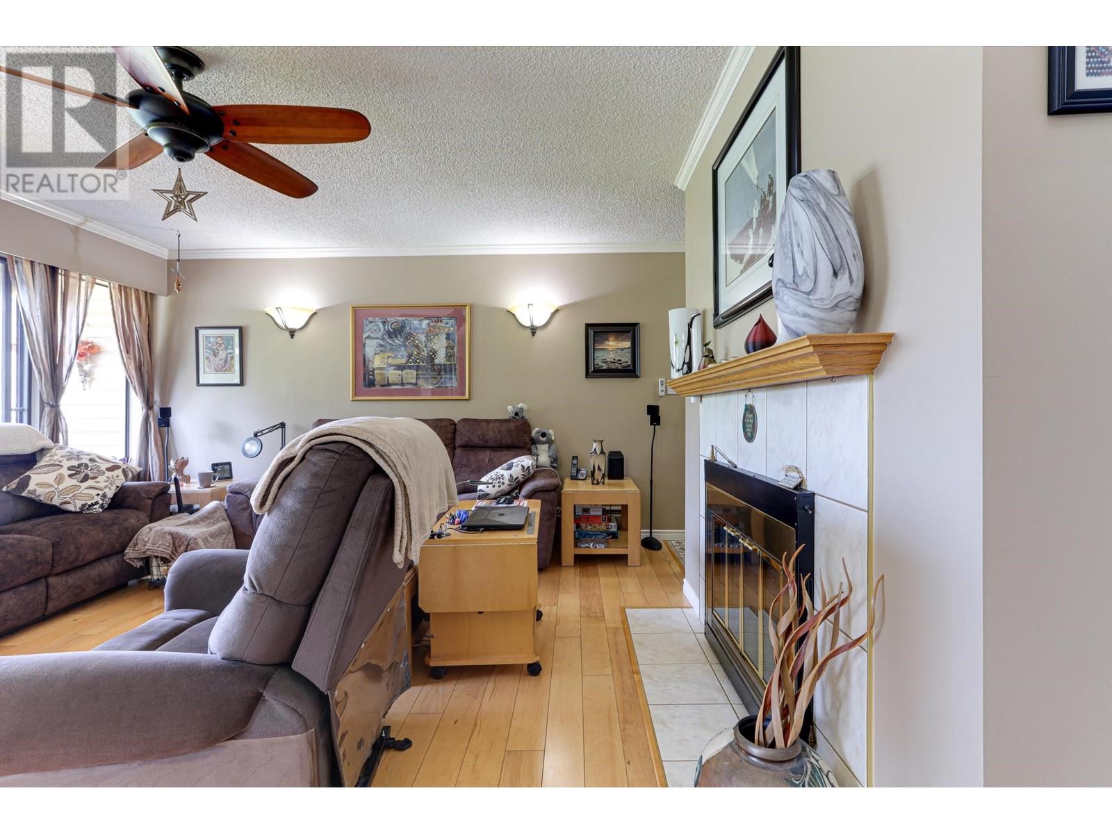 301 1048 King Albert Avenue, Coquitlam, British Columbia  V3J 1X5 - Photo 10 - R2992191