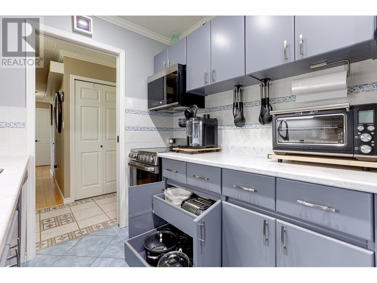 301 1048 King Albert Avenue, Coquitlam, British Columbia  V3J 1X5 - Photo 18 - R2992191