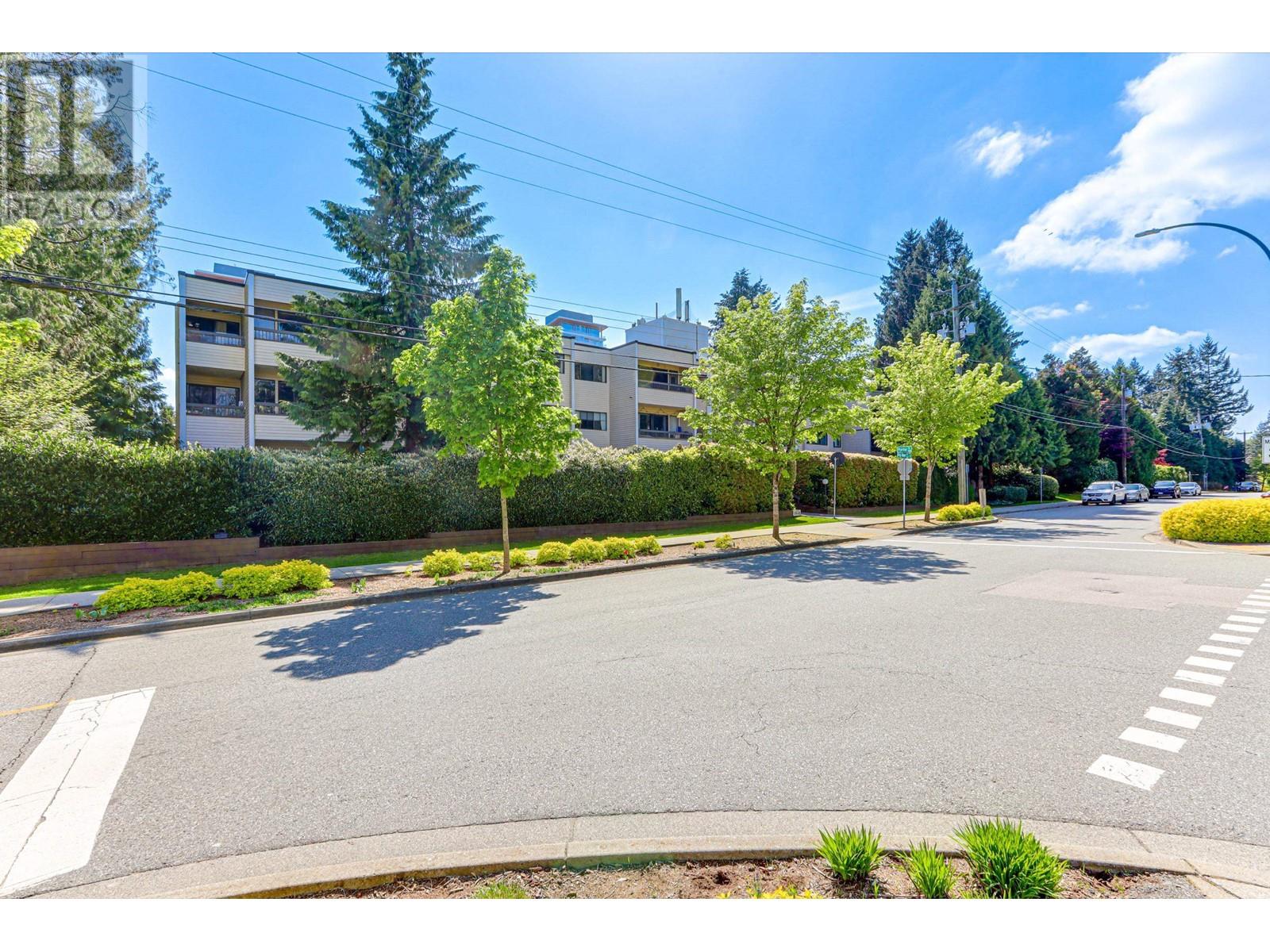 301 1048 King Albert Avenue, Coquitlam, British Columbia  V3J 1X5 - Photo 2 - R2992191