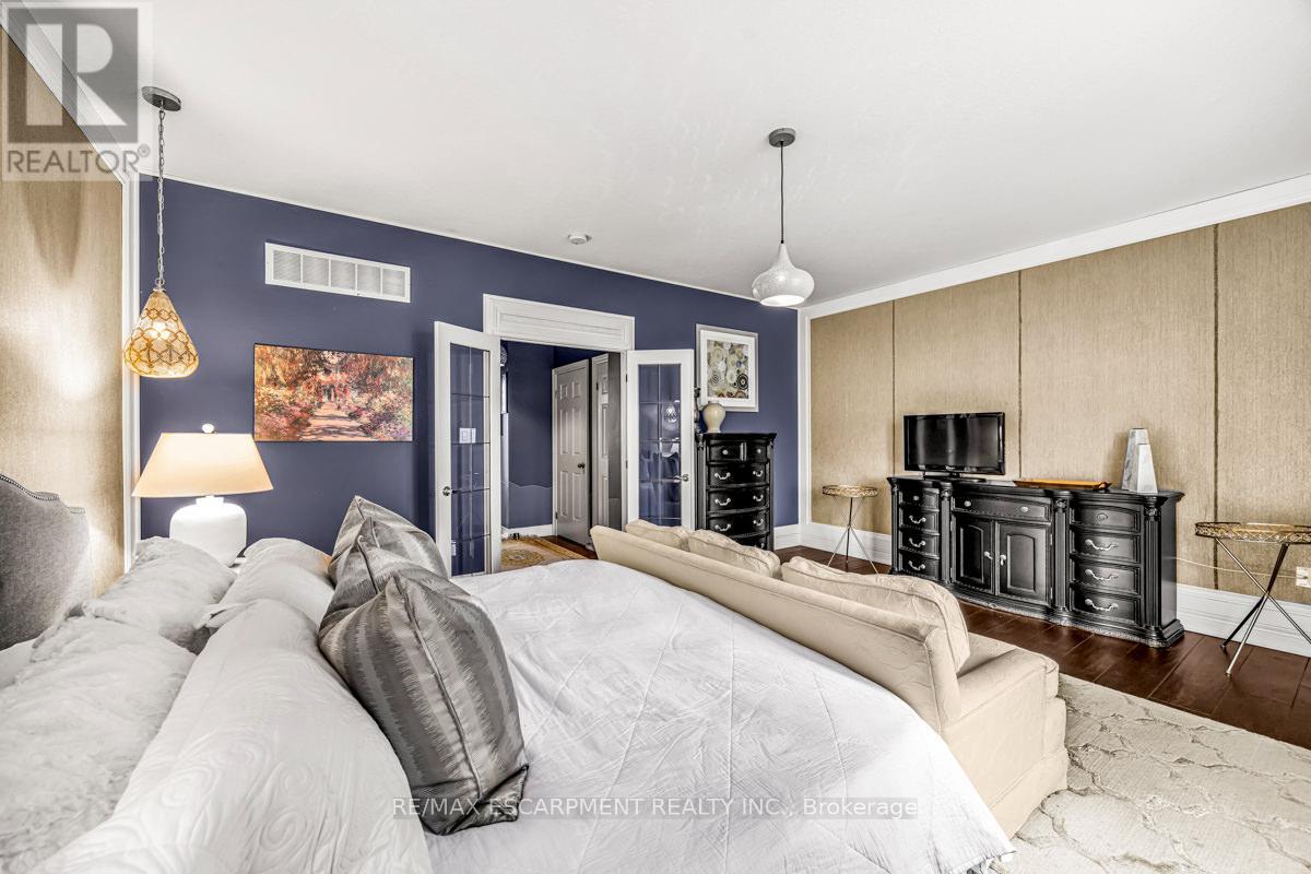 20 Chesswood Trail, Hamilton, Ontario  L8N 2Z7 - Photo 22 - X12109185