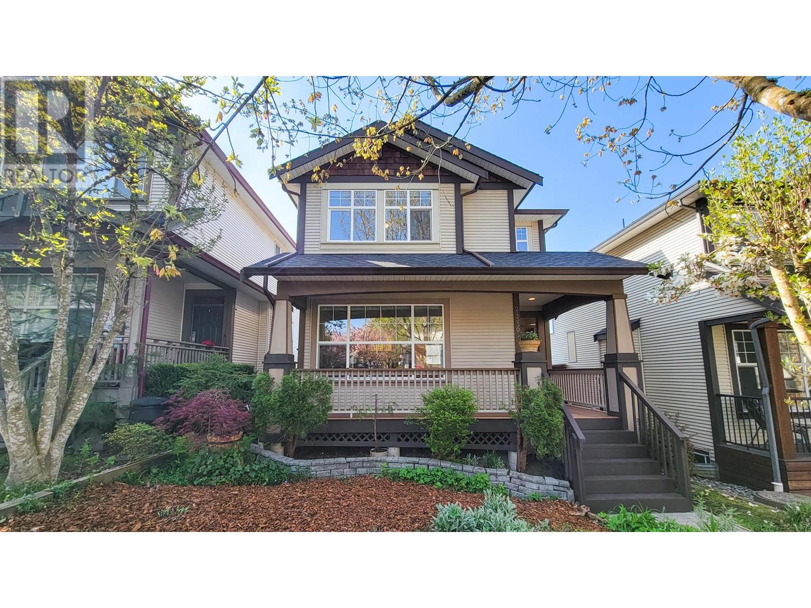 24330 102b Avenue, Maple Ridge, British Columbia  V2W 1Y2 - Photo 2 - R2994832