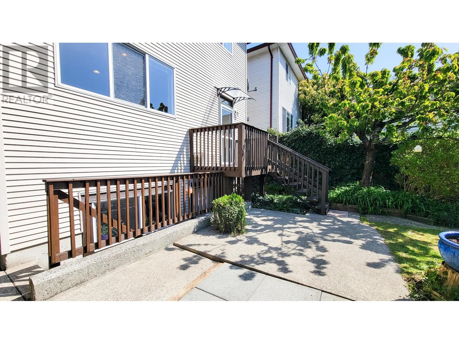 24330 102b Avenue, Maple Ridge, British Columbia  V2W 1Y2 - Photo 27 - R2994832