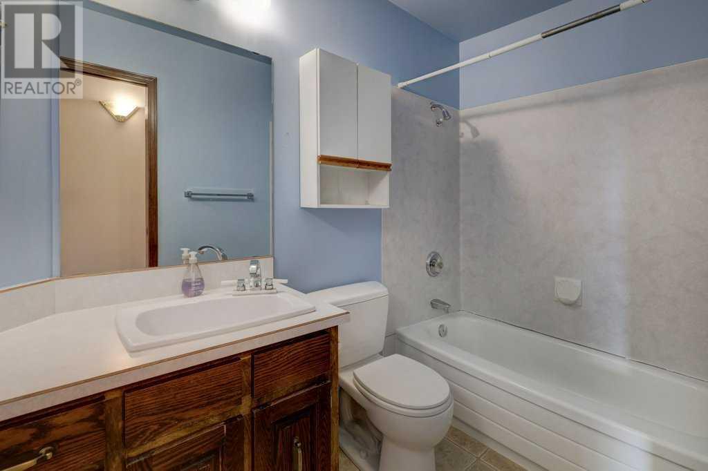 588 Dalmeny Hill Nw, Calgary, Alberta  T3A 1T6 - Photo 32 - A2212887