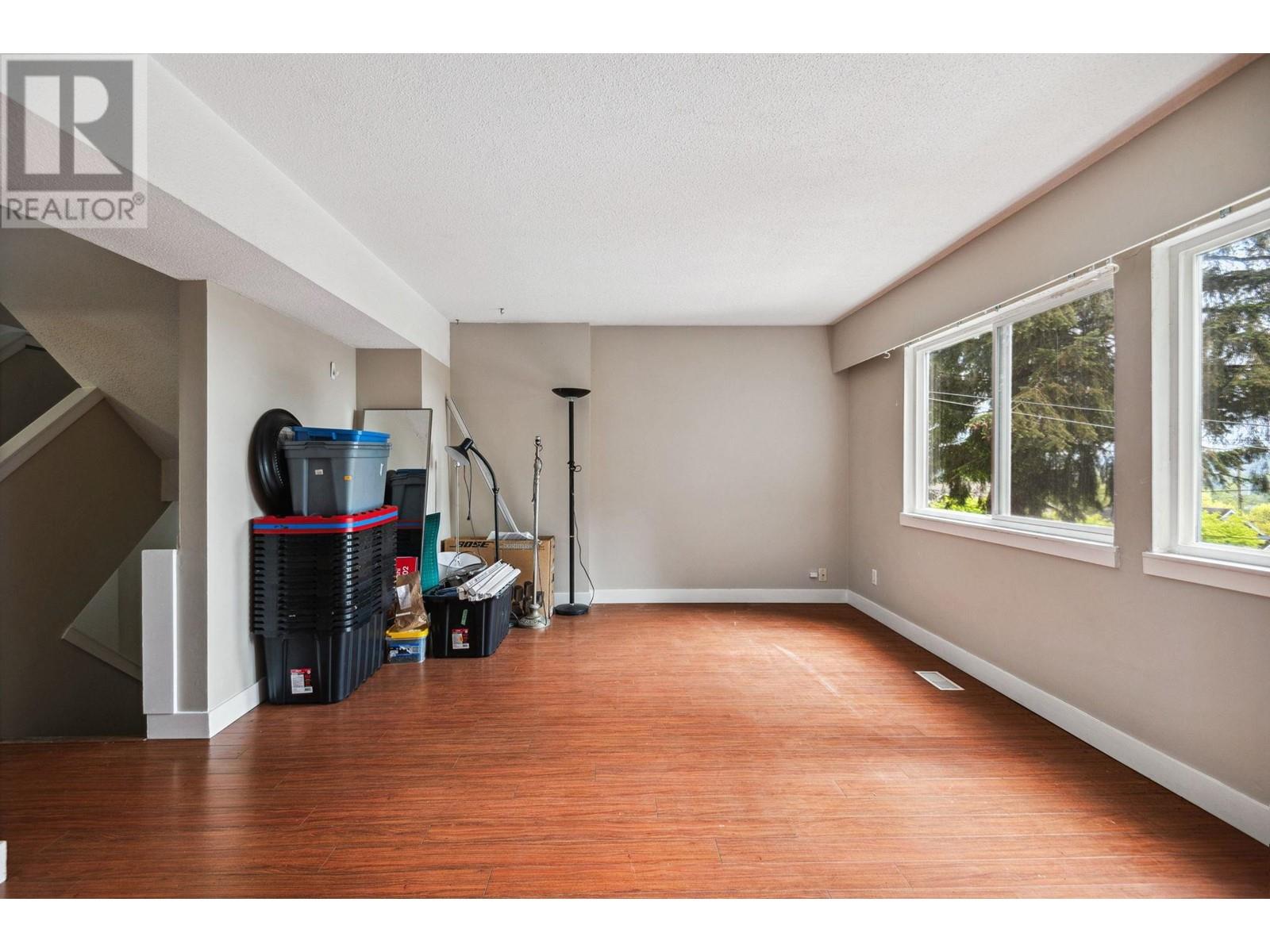 Property at 7 322 BEGIN STREET image 5