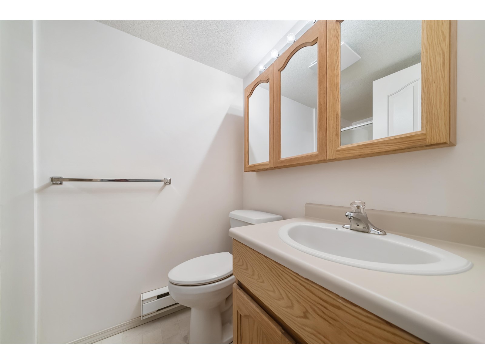 17 3110 Trafalgar Street, Abbotsford, British Columbia  V2S 7X7 - Photo 24 - R2995135
