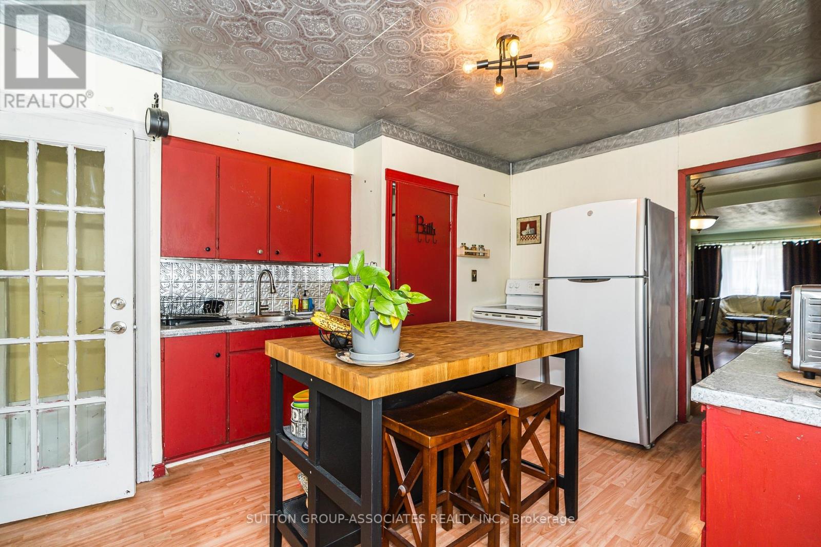 16 North Bonnington Avenue, Toronto, Ontario  M1K 1X2 - Photo 19 - E12109204
