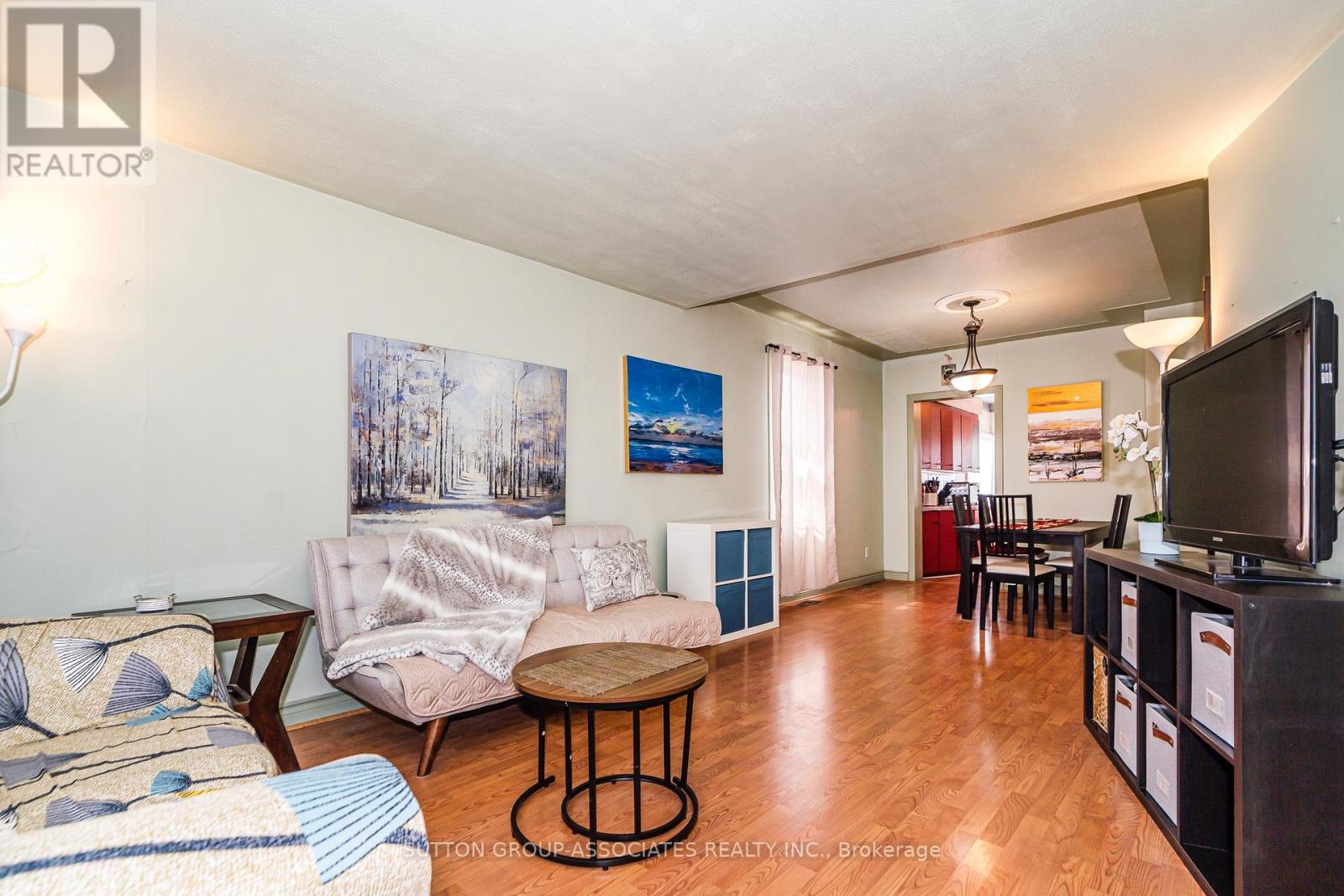 16 North Bonnington Avenue, Toronto, Ontario  M1K 1X2 - Photo 8 - E12109204