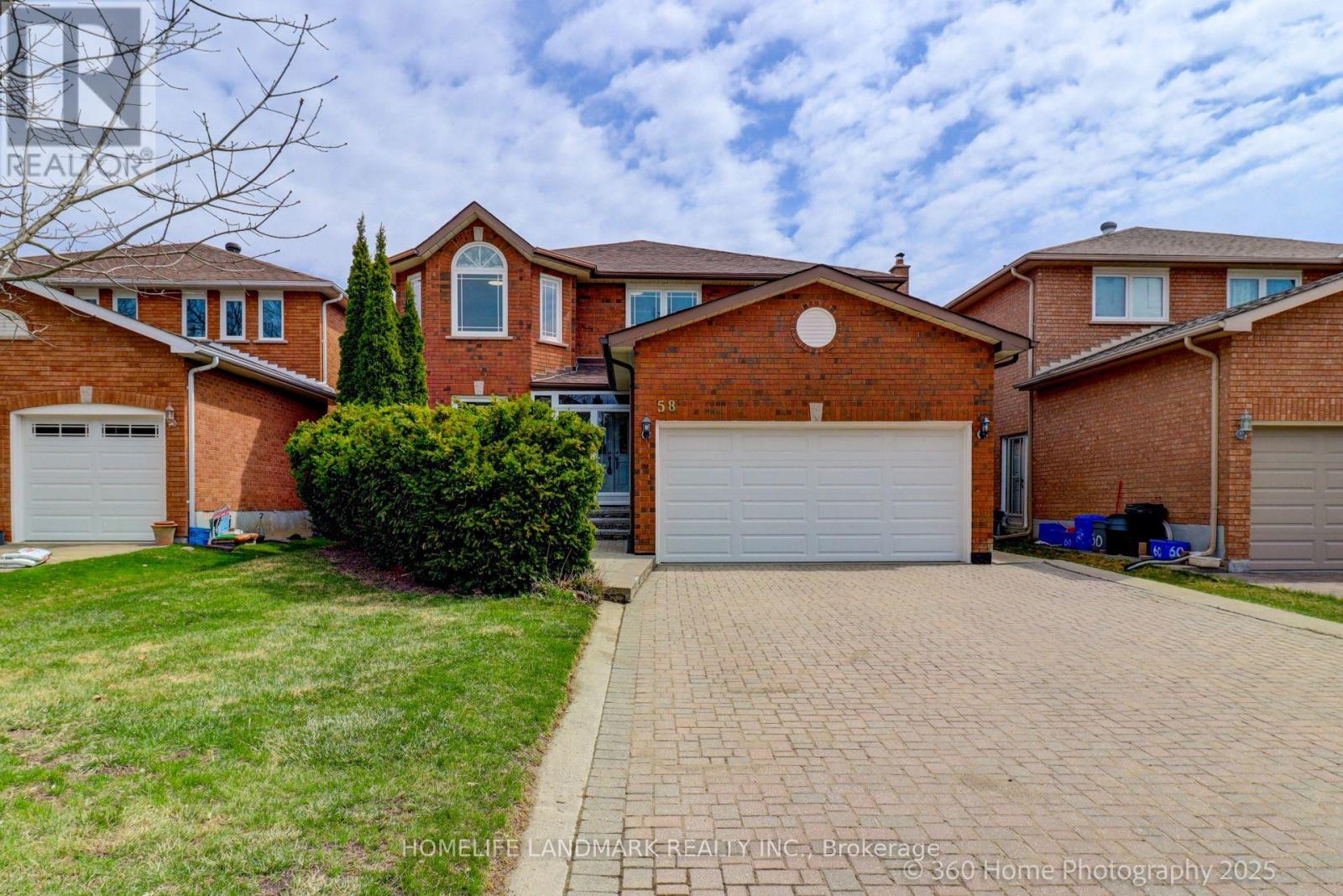 58 Trinity Crescent, Richmond Hill, Ontario  L4B 3L7 - Photo 2 - N12097564