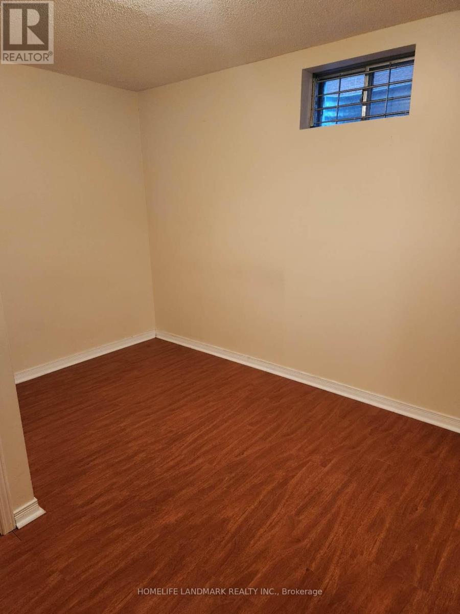 5935 Leeside(Lower) Crescent, Mississauga (Central Erin Mills), Ontario  L5M 5L8 - Photo 7 - W12109233