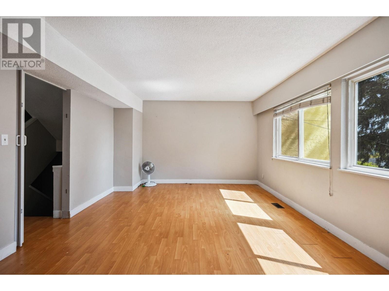 Property at 6 322 BEGIN STREET image 5