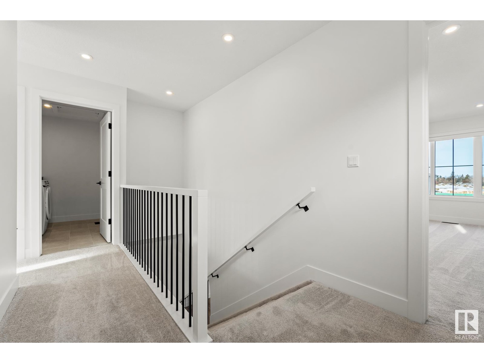 Property at 101 Newbury Ci image 4