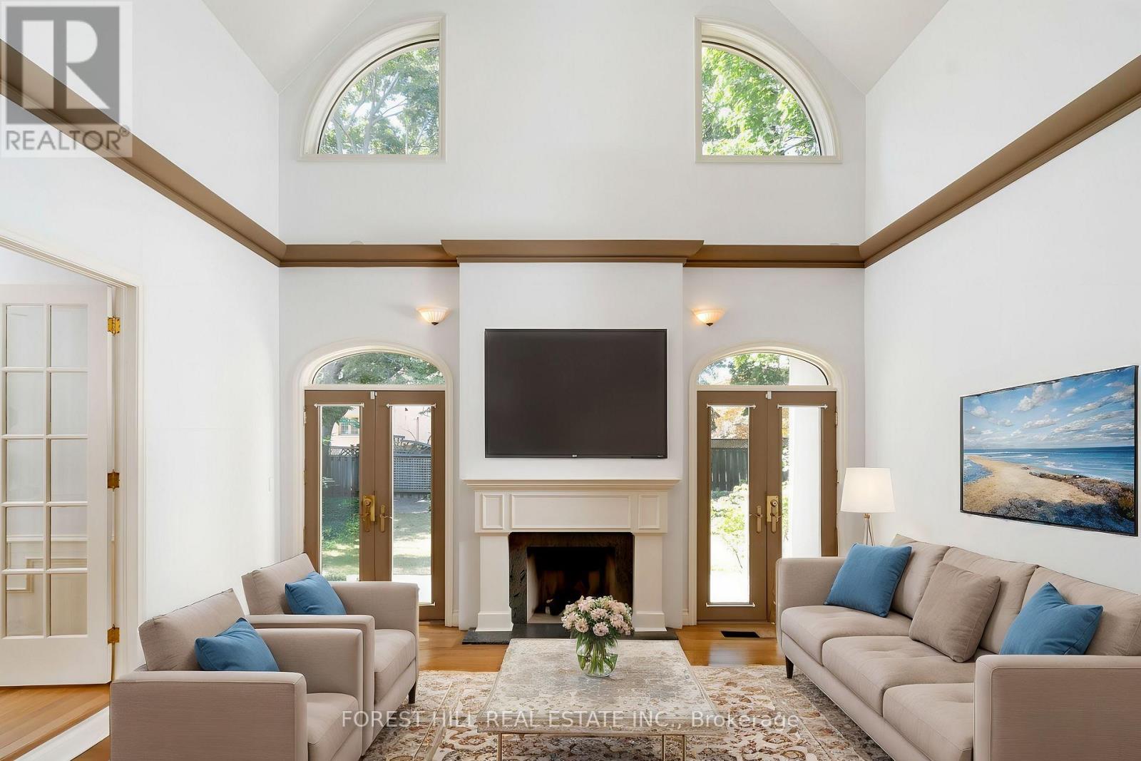 Property at 134 YORKMINSTER ROAD image 4