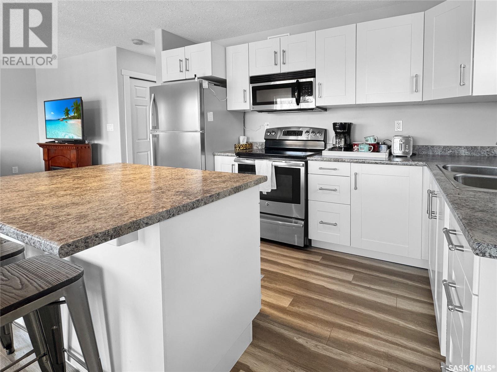 8921 Hunts Cove Crescent, Cochin, Saskatchewan  S0M 0L0 - Photo 4 - SK002137