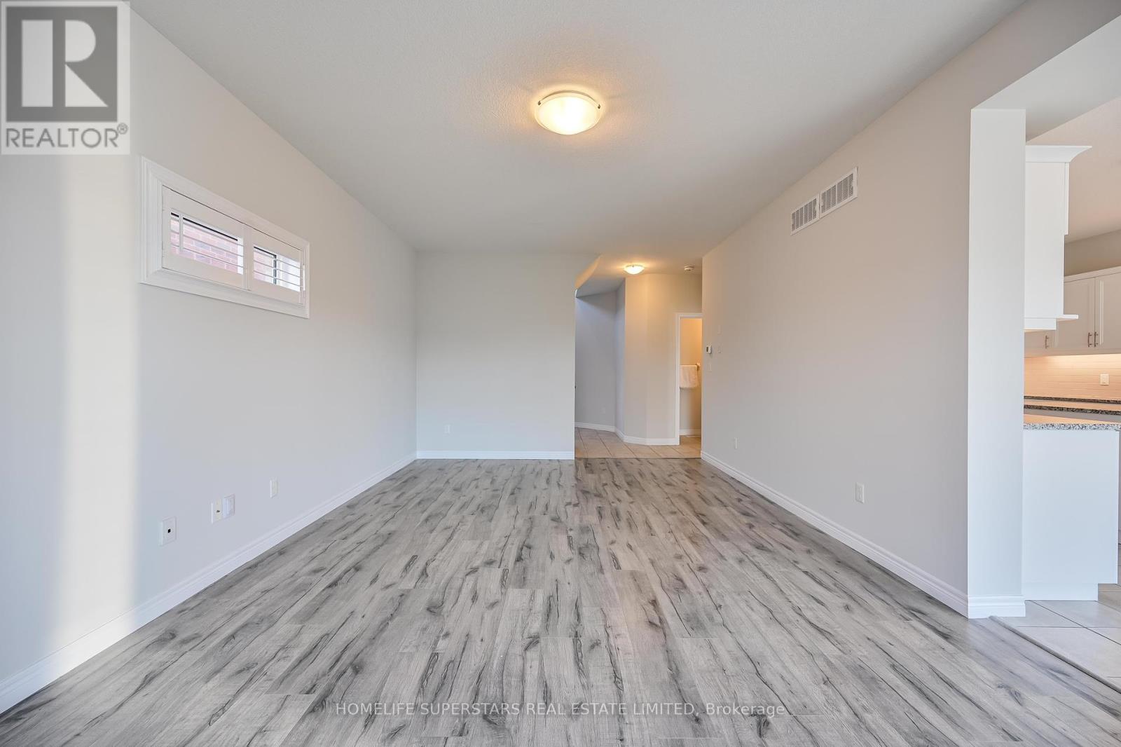29 Newstead Road, Brant, Ontario  N3L 0G2 - Photo 6 - X12107133