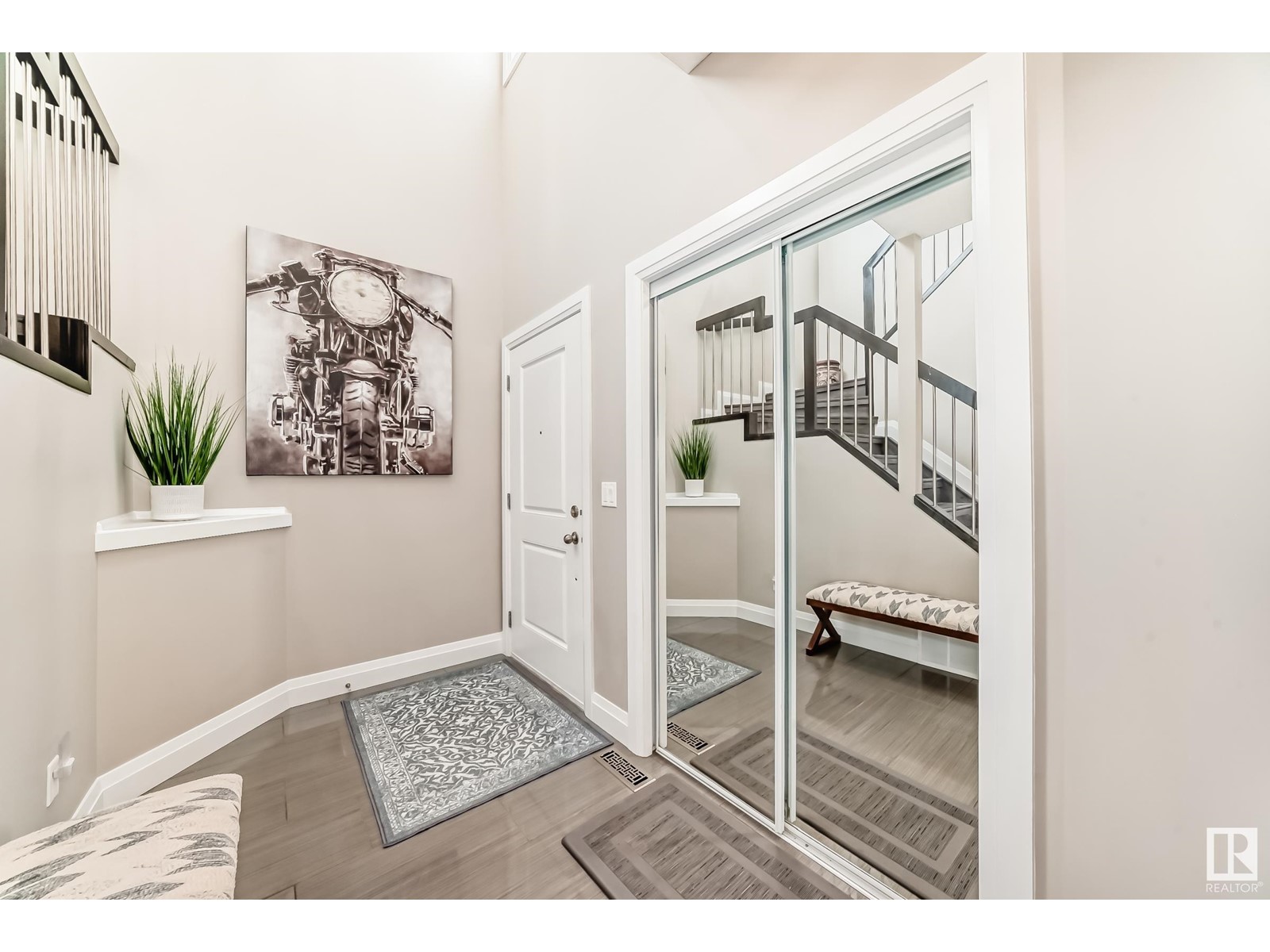 Property at 3108 67 ST image 3