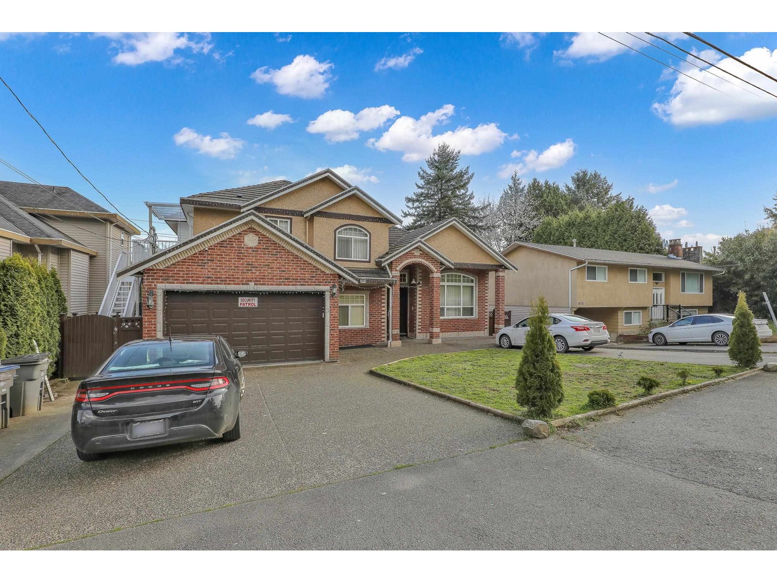 Property at 14078 68 AVENUE image 2
