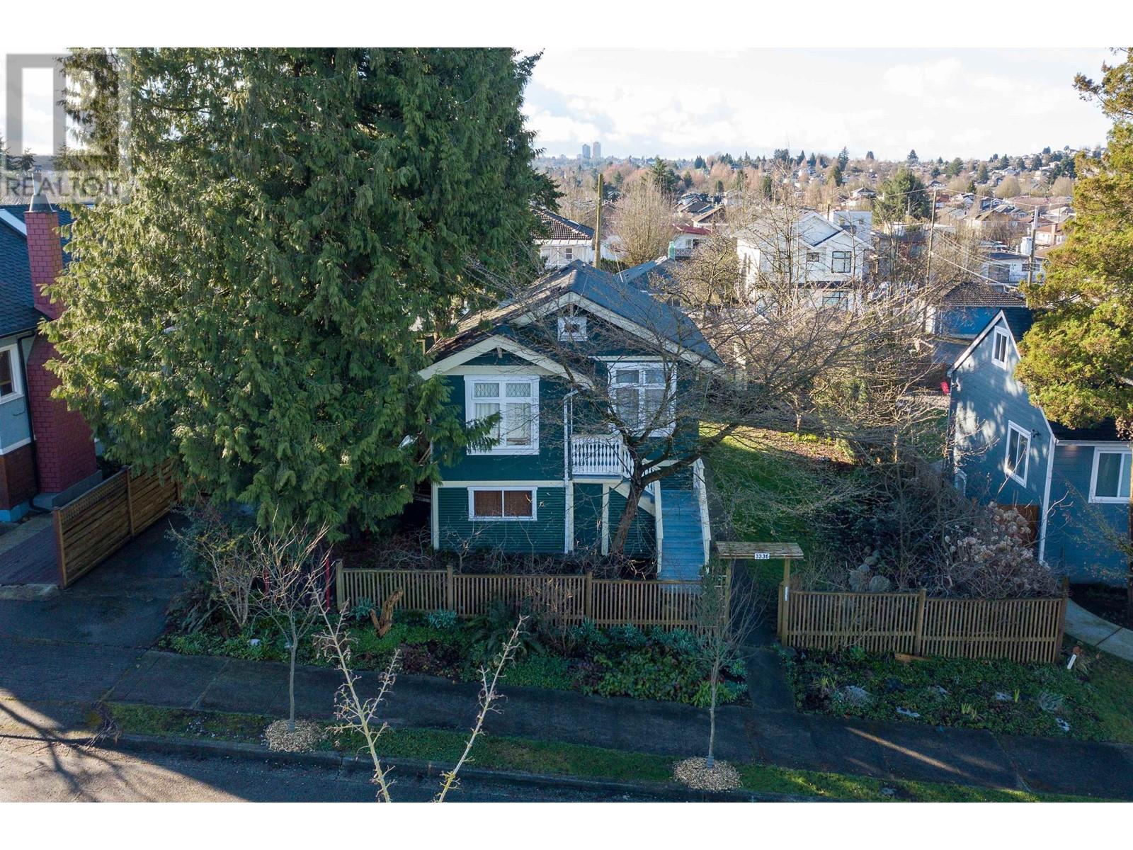 Listing Picture 39 of 40 : 3336 E GEORGIA STREET, Vancouver / 溫哥華 - 魯藝地產 Yvonne Lu Group - MLS Medallion Club Member