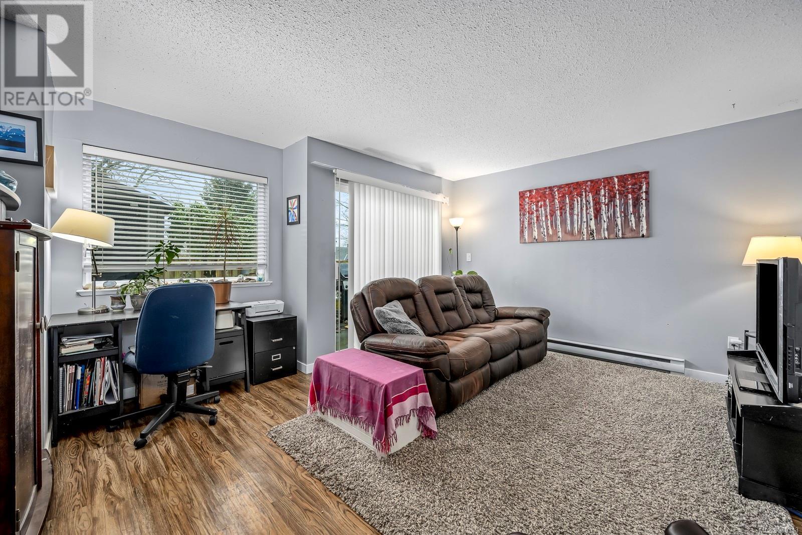 Property at 20 1180 Braidwood Rd image 2
