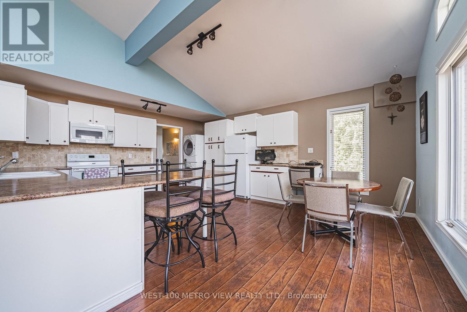 2476 Champlain Road, Tiny, Ontario  L9M 0C3 - Photo 6 - S12109303