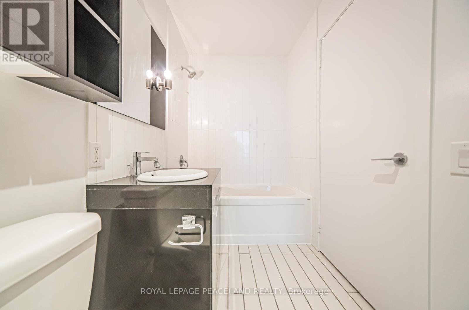 2910 - 33 Singer Court, Toronto, Ontario  M2K 0B4 - Photo 37 - C12109322