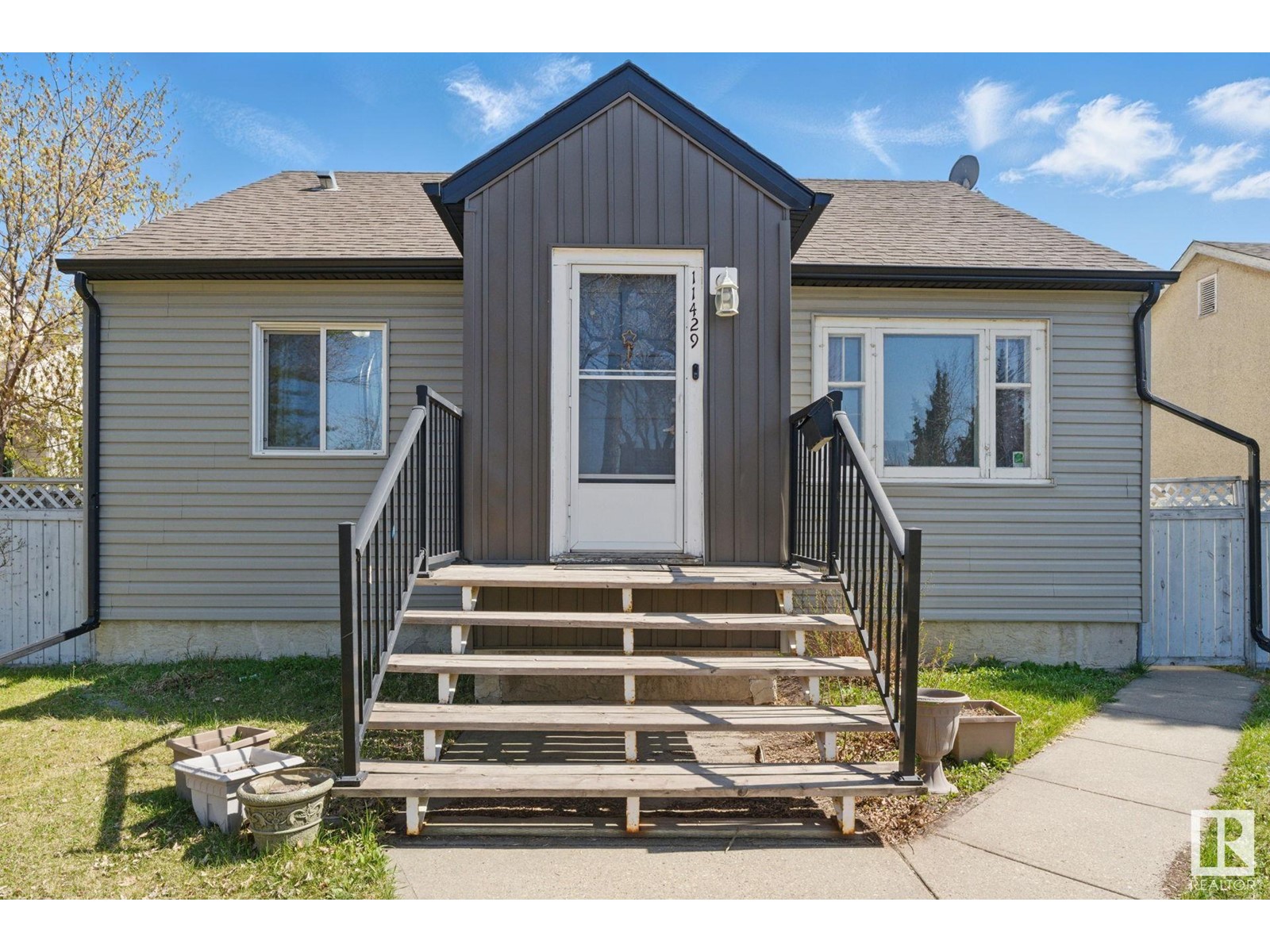 Property at 11429 102 ST NW image 1