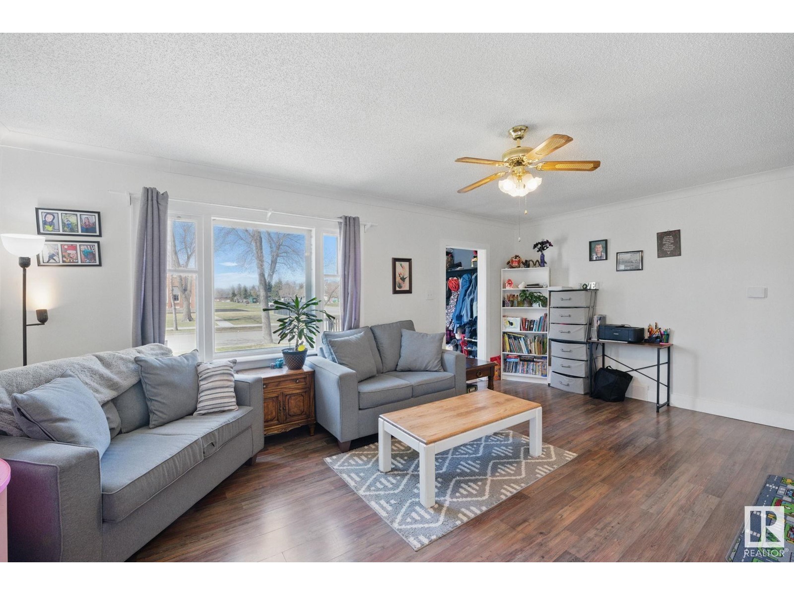 Property at 11429 102 ST NW image 2