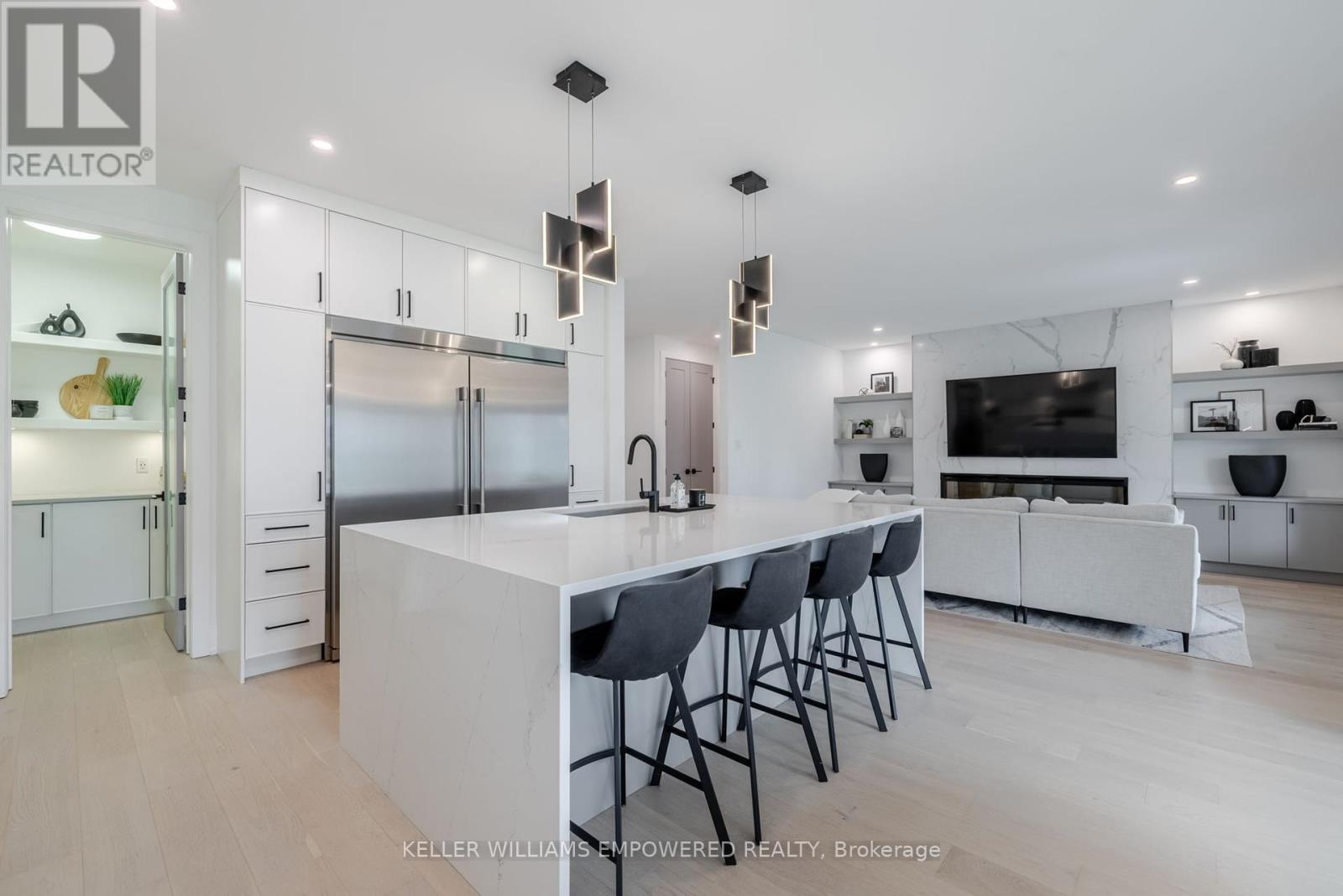 1611 Upper West Avenue, London South (South B), Ontario  N6K 0M2 - Photo 7 - X12109328