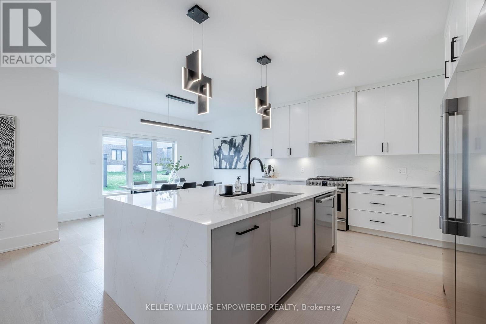 1611 Upper West Avenue, London South (South B), Ontario  N6K 0M2 - Photo 9 - X12109328