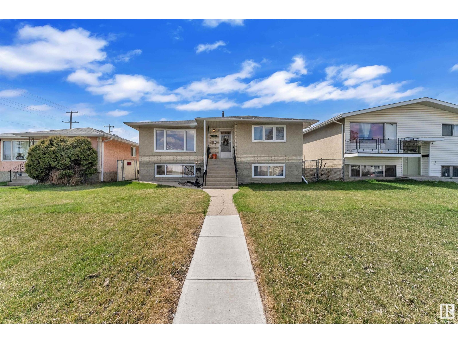 Property at 12708 83 ST NW image 1