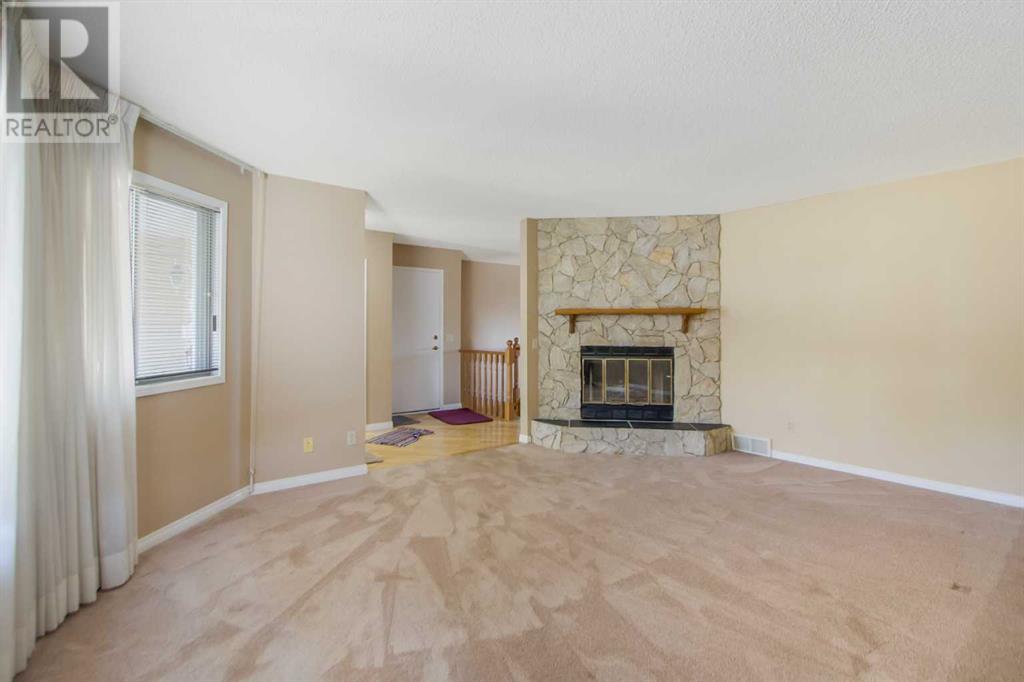 Property at 184 Strathaven Circle SW image 3