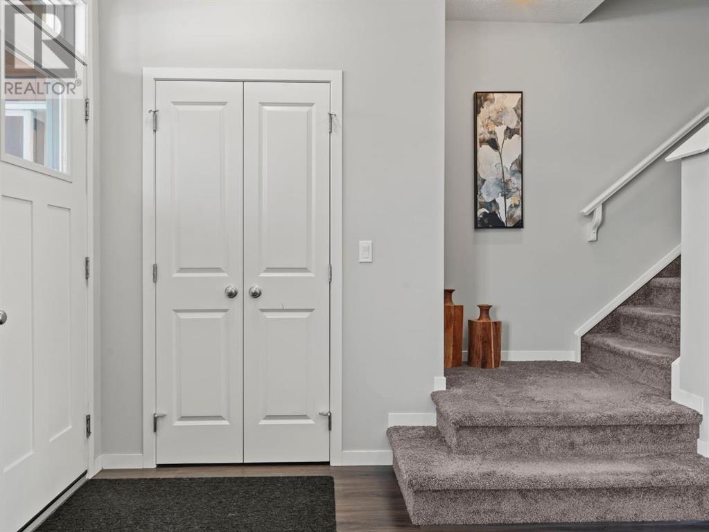 Property at 100 Seton Terrace SE image 5