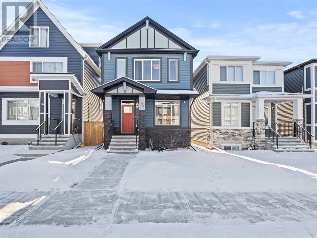 Property at 100 Seton Terrace SE image 1