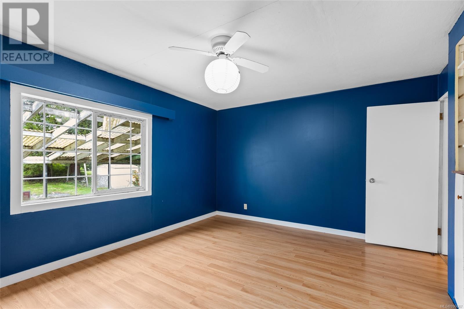 Property at 3265 Linwood Ave image 5
