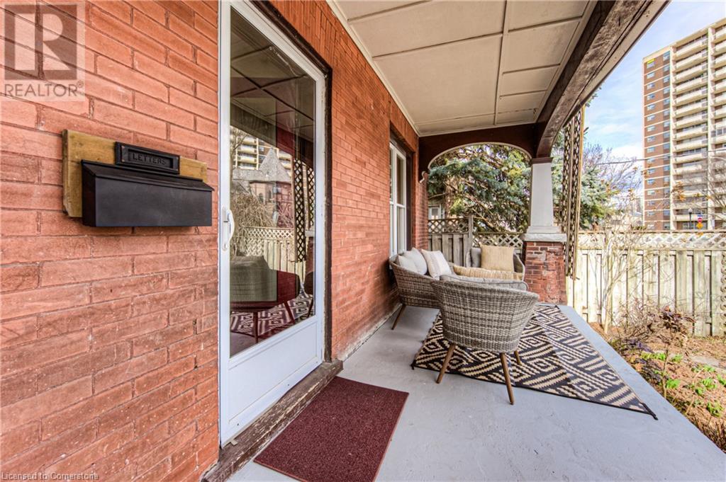 Property at 60 FRANCIS Street N image 3