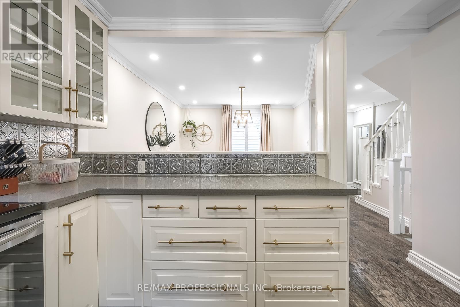 623 Dupont Street, Toronto, Ontario  M6G 1Z3 - Photo 15 - C12109353
