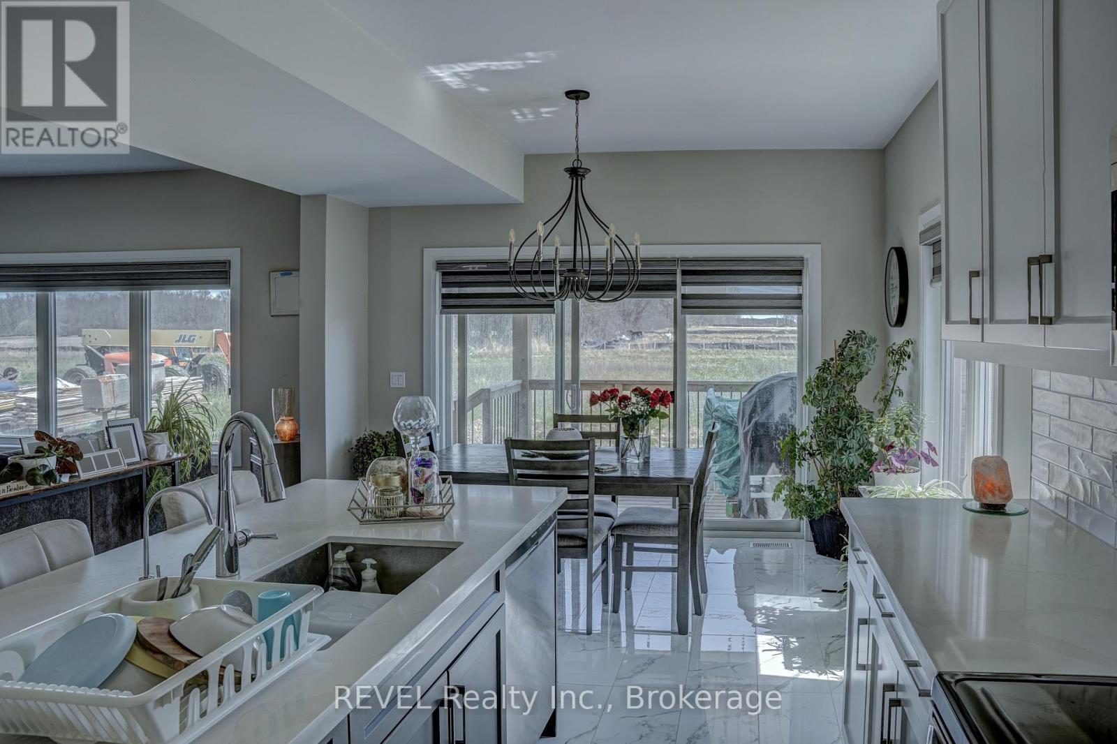 29 Elvira Way, Thorold, Ontario  L2V 0M7 - Photo 18 - X12109355