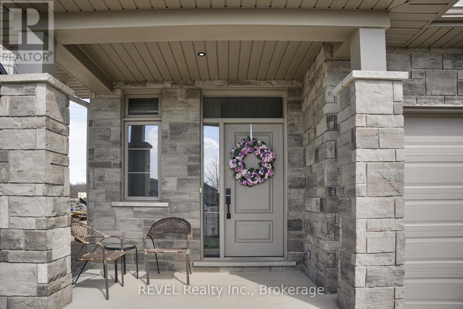 Property at 29 ELVIRA WAY image 2