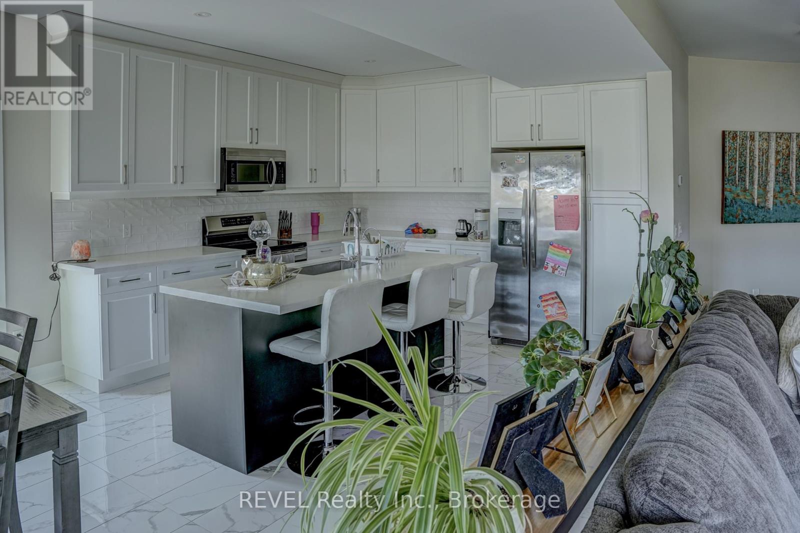 29 Elvira Way, Thorold, Ontario  L2V 0M7 - Photo 21 - X12109355