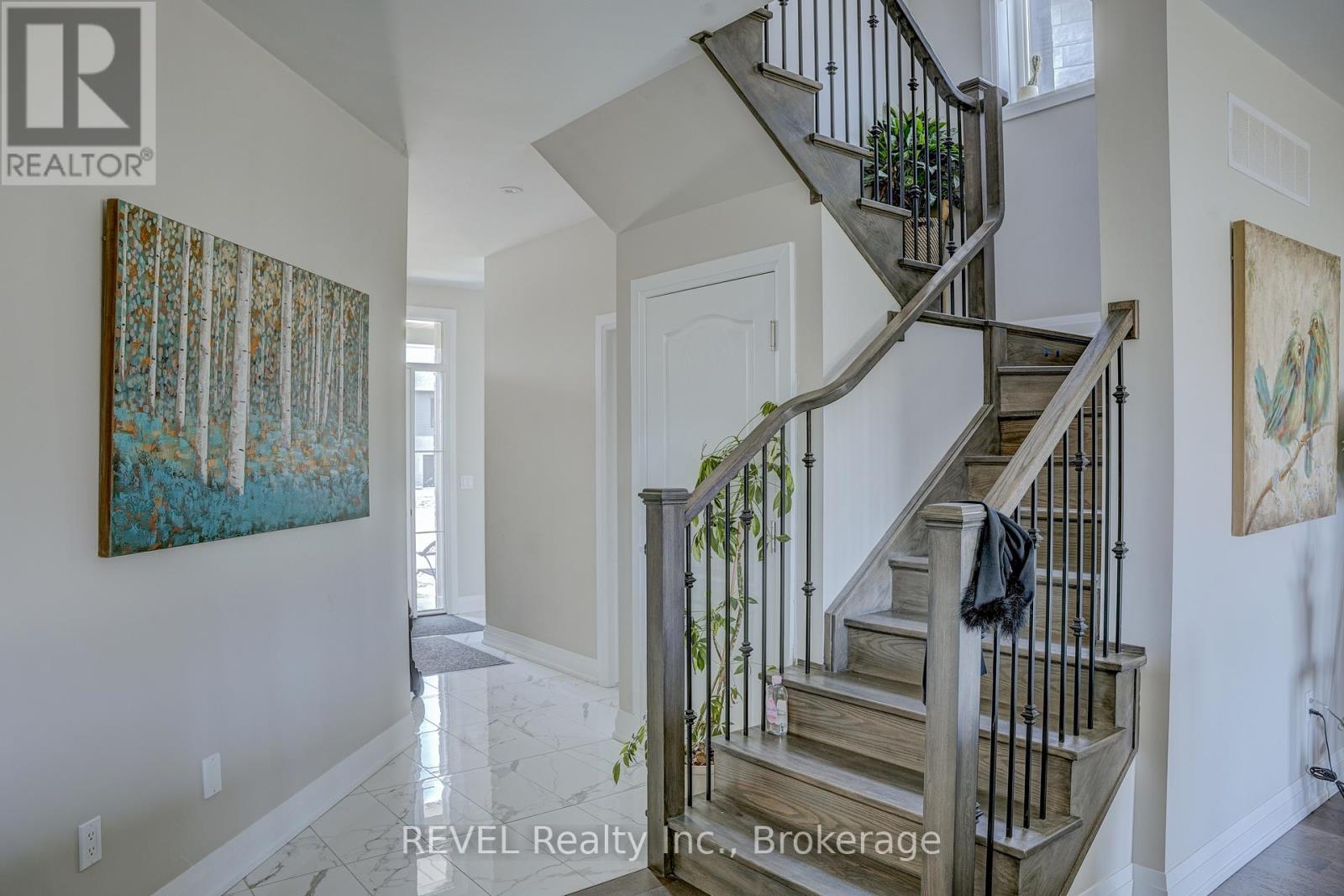 29 Elvira Way, Thorold, Ontario  L2V 0M7 - Photo 8 - X12109355