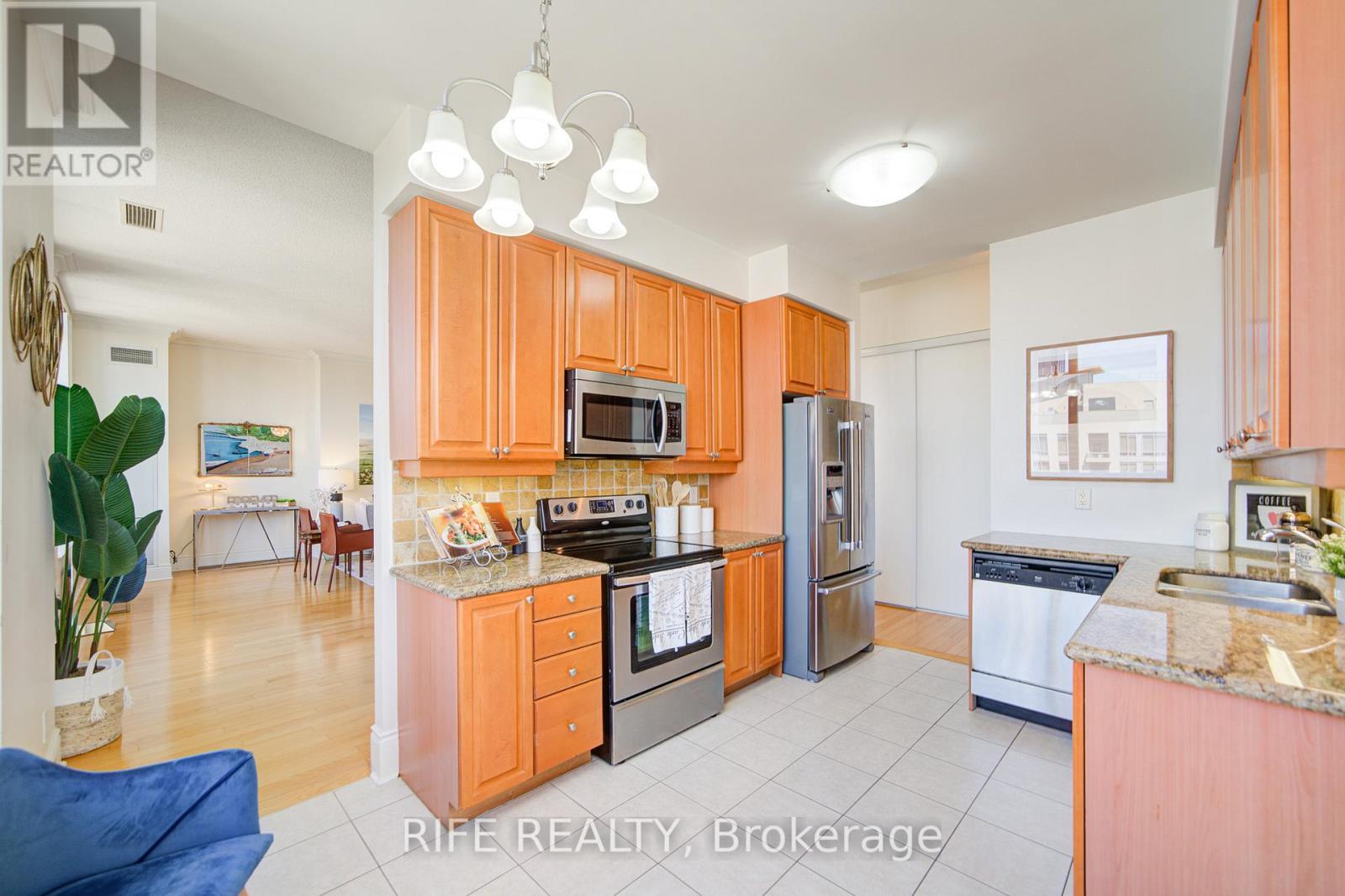 Gph10 - 3880 Duke Of York Boulevard, Mississauga, Ontario  L5B 4M7 - Photo 13 - W12109367